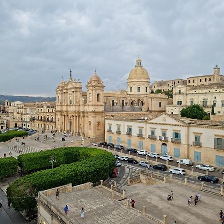 Casa Bommegna Villa Noto Bagian luar foto